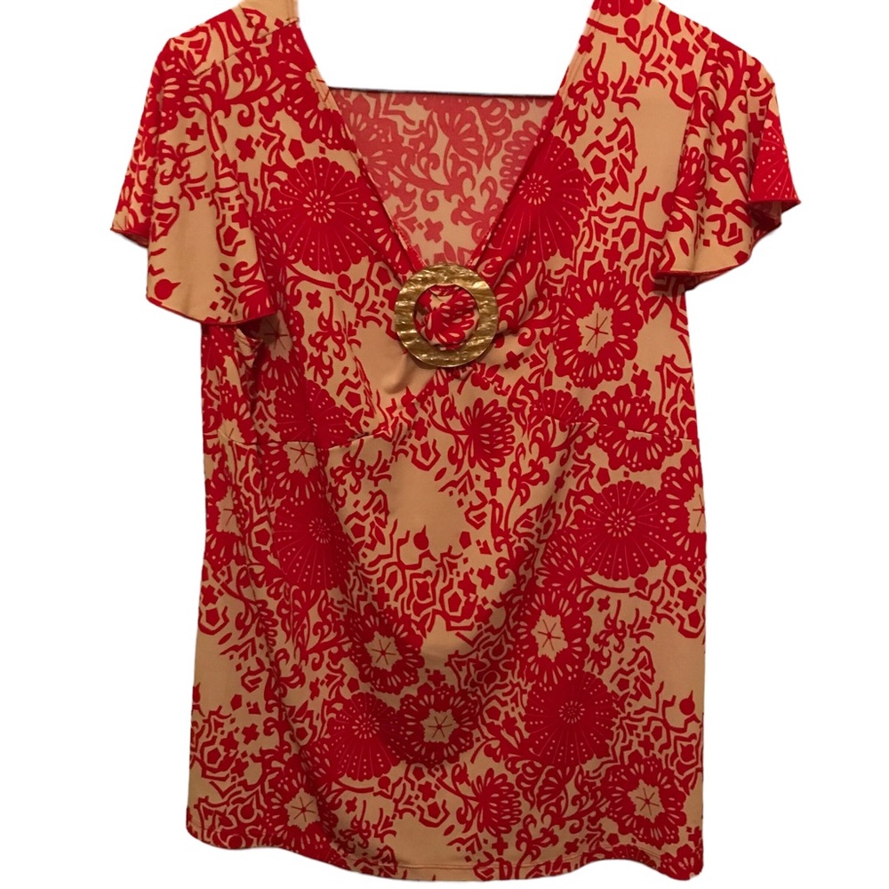 Red and Crème cap sleeve, baby doll, short sleeve top! Really cute for Spring